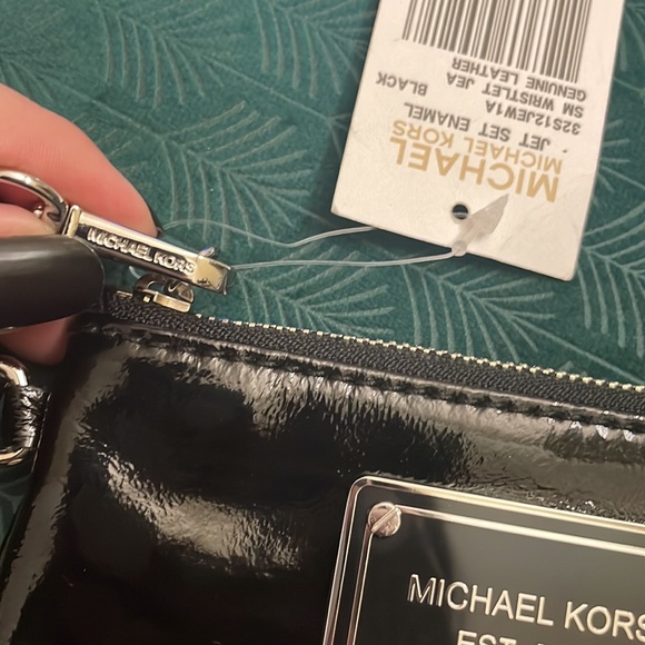 Jet Set Enamel Wristlet - Picture 2 of 5